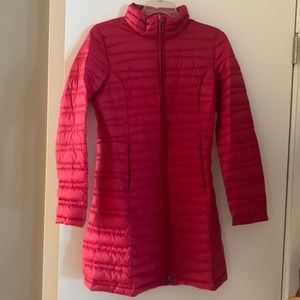XS Magenta Patagonia Fiona down parka
